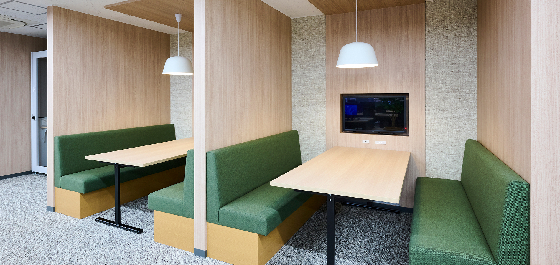 ファミレスブース